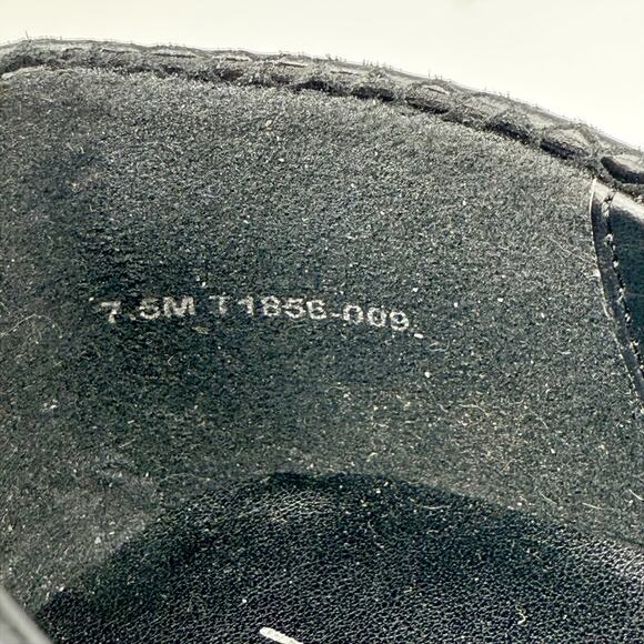 Trotters Womens Kari Pump US 7.5 M EU 38 Black Snake Leather NIB - Picture 13 of 13